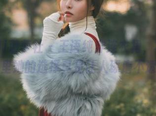 BoLoli菠萝社 – 王语纯穿连衣裙，写真合集里她的选择真是让人琢磨不透。