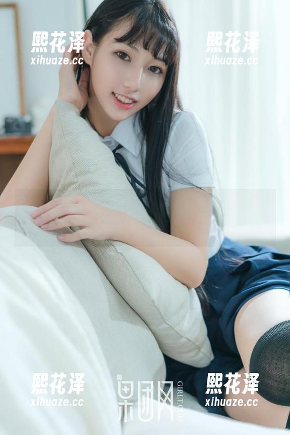 GIRLT果团网 - 厨娘蜜桃Q妹儿的非凡篇章：纵使无圣光，图包依旧让你舔屏！