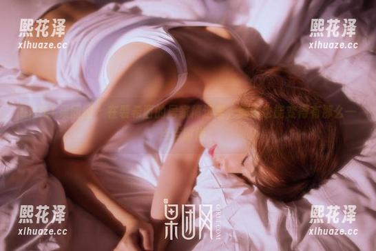 GIRLT果团网-裴希西 GIRLT果团网 - 在裴希西的居家精选里,懒散也能变得有那么一点点时尚。