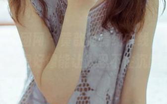 GIRLT果团网 – 黄歆苑清纯在线，这图片的气息好像能让人忍不住沉醉。