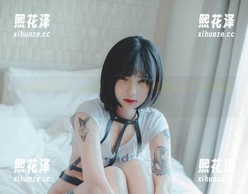 无光也有光！Hizzy(히지)用黑丝重新定义了美图的玩法