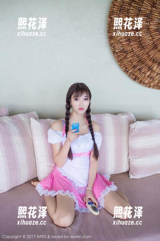 IMiss爱蜜社 - 看吧，沈佳熹就是有种魔力，在睡衣里也能展现不一样的美图！