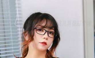 Leah梓未的蓝色妖姬精选图片，看到这儿真想打个滚，浮夸得想当场加一百个赞！