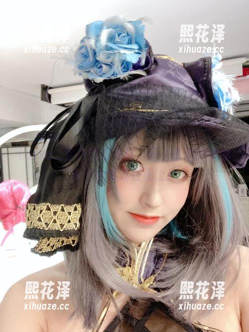 Luisa_零纱 Luisa_零纱的双马尾,天天都想把她的美图合集挂在墙上!