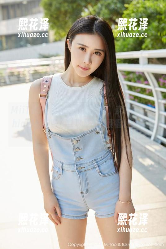 MiiTao蜜桃社 - 不得不说，索菲娅Sophia的长腿照，我这是被免费福利轰炸了吧？