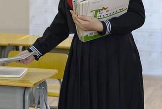 点击下载，PAKI草莓酱的女神写真在等你发现！