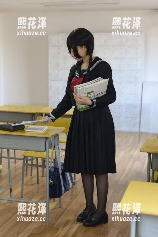 PAKI草莓酱 点击下载,PAKI草莓酱的女神写真在等你发现!