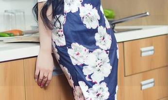 TouTiao头条女神 – 从艾静香的甜心写真看出：原来甜心不仅要甜，还得会摆Pose！