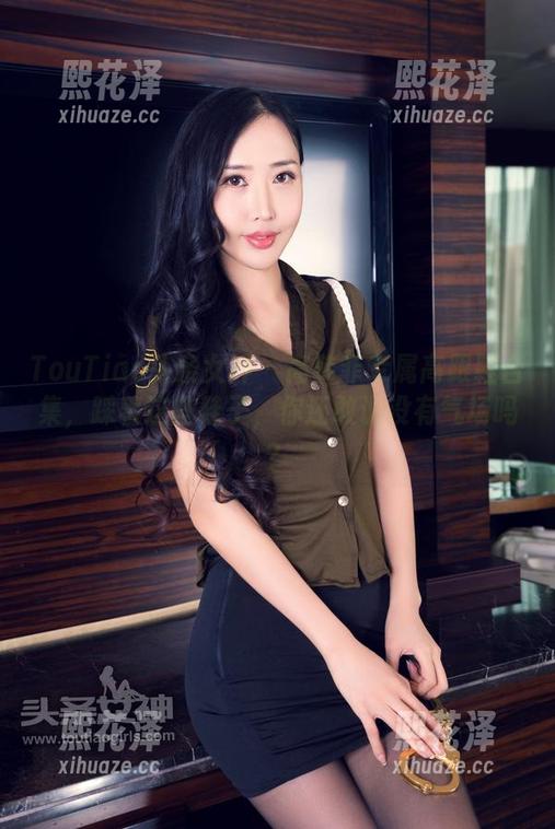 TouTiao头条女神-高韩菲 TouTiao头条女神 - 高韩菲专属高跟鞋合集,踩着这些鞋子,你还敢说没有气场吗?