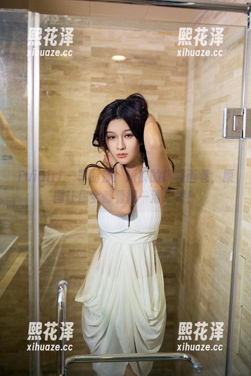 TuiGirl-李丽莎 TuiGirl - 李丽莎:短裤的终极画卷,原图让你全都看得一清二楚!