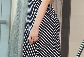 UGirls尤果网 – Sukki可儿的丝袜骑士美图合集——为这双腿喝彩！