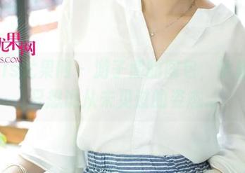 UGirls尤果网 – 游子熙的图包，学姐？我只想说从未见过的姿态…