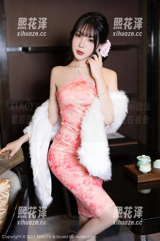 XIAOYU语画界 - 看完王馨瑶yanni的泳装原图，心中默默感叹，确定不是在看杂志封面？