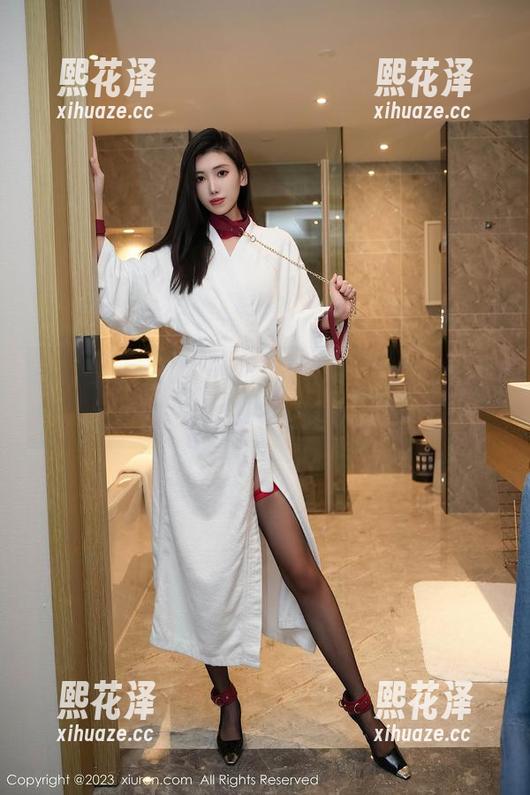 Xiuren秀人网 - 图包更新了，Candy糖糖的美脚又要再一次征服我的眼球