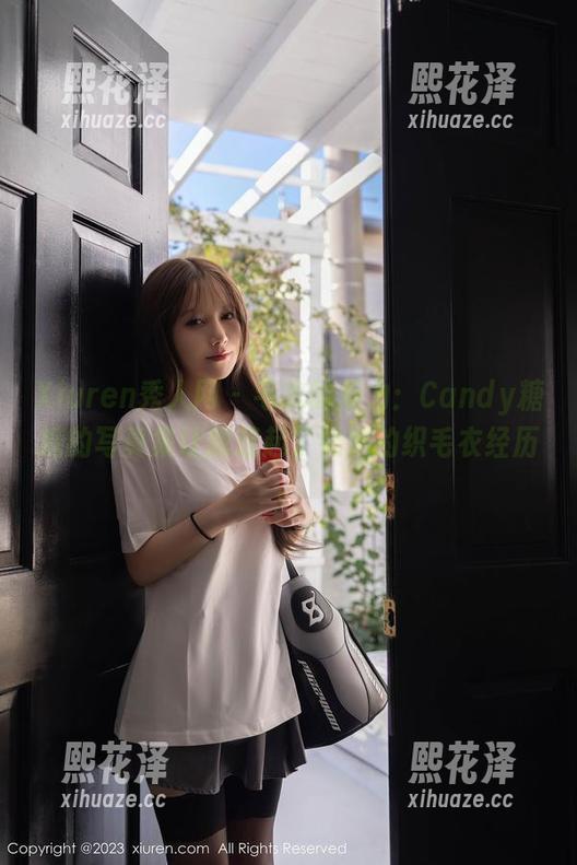 Xiuren秀人网 - 毛衣的魔力：Candy糖糖的写真集让我想起了奶奶的织毛衣经历。