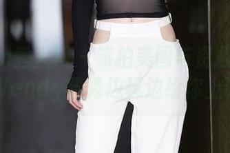 Xiuren秀人网 – 旅拍美图与资源的对话，Wendy智秀边玩边给你上课。