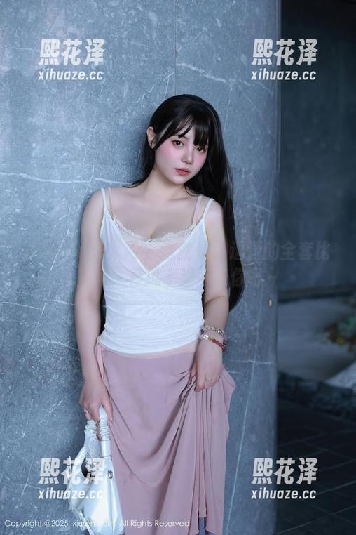 Xiuren秀人网 - 这就是小逗逗的全套比基尼，春风十里不如你呀～
