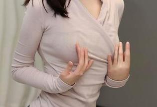 Xiuren秀人网 – 继续被玥儿玥的睡衣惊艳到，居然可以这样的舒服腻。