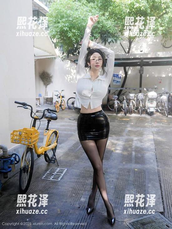 Xiuren秀人网 - 玥儿玥er的攻略：广州旅拍，高清下载后能给你的手机增加光彩。