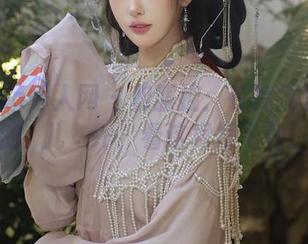Xiuren秀人网 – 和服控：在高清里奔驰的玥儿玥er，看这裙摆飞舞！