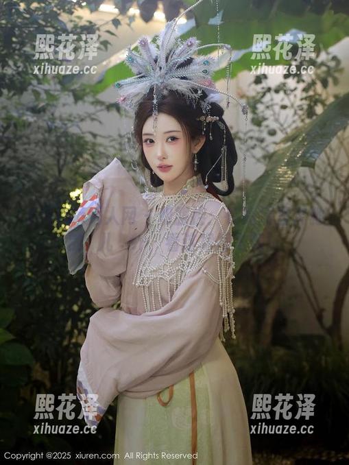 Xiuren秀人网-玥儿玥er Xiuren秀人网 - 和服控:在高清里奔驰的玥儿玥er,看这裙摆飞舞!