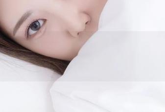 You：眼花缭乱！Yuka(유카)：这种观看法我教过你没？