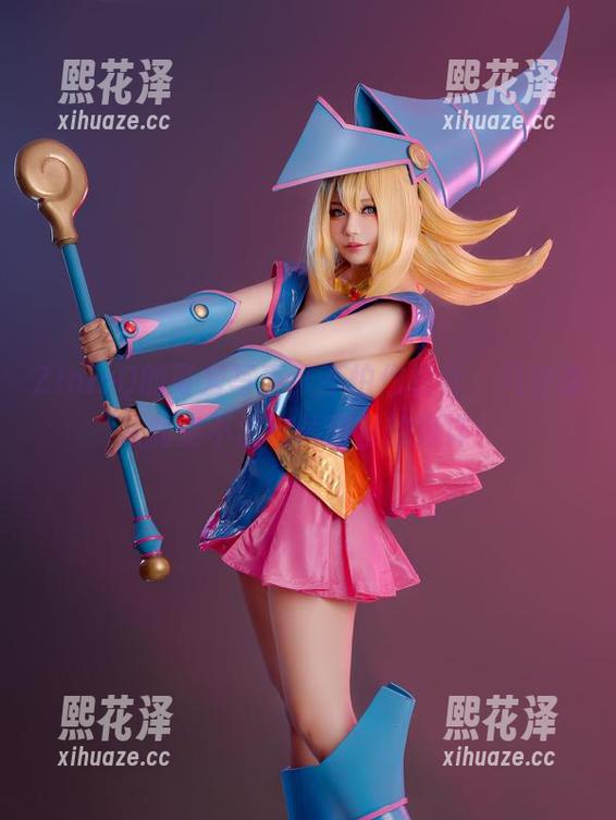 ZinieQ的可爱写真，不怕你融化，只怕你从此走不出这片甜蜜的海洋！