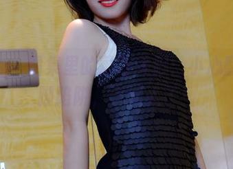 pans – 图集里的蕾蕾美脚：小心翻到一脚陷阱，太迷人了！