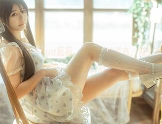 白衬衫的另一种可能—rua阮阮，原图中的姿态，似乎在和我说悄悄话，偷了我的心！
