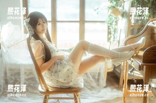 rua阮阮 白衬衫的另一种可能—rua阮阮,原图中的姿态,似乎在和我说悄悄话,偷了我的心!