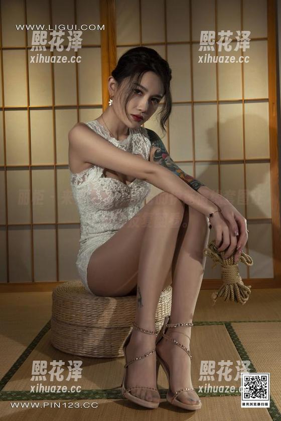 丽柜-小七 丽柜 - 来点免费,小七的伊莲情缘套图让人想要反复翻看。