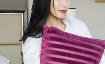 克拉女神 – 看见高子琁，脑海里闪过一堆关于“套装”的乱七八糟想法。
