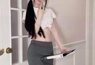 微密圈 – 十万口草莓粥粥的清纯原图：一张照片一万种想法，慢慢来！