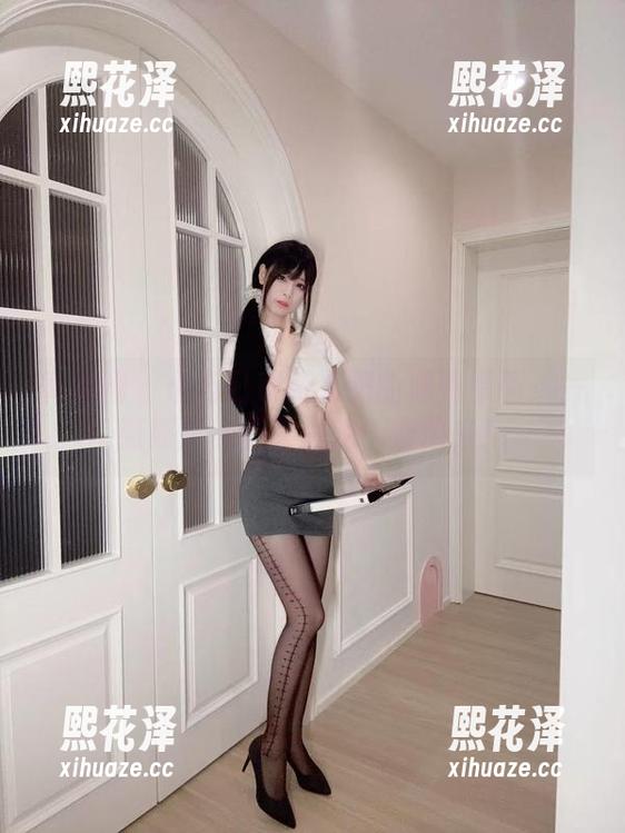 微密圈 - 十万口草莓粥粥的清纯原图：一张照片一万种想法，慢慢来！