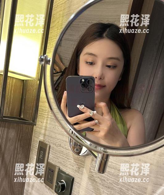 微密圈 - 这种衣服真凉快，奶雯的写真集真能清凉一夏，资源值得一看