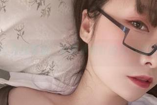 透明女仆在线亮相，小泉学姐吖的美图总让人新奇