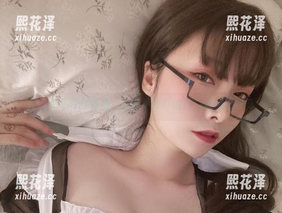 小泉学姐吖 透明女仆在线亮相,小泉学姐吖的美图总让人新奇