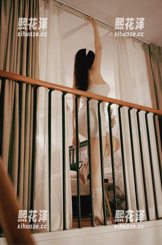 小猫咪ck 微密圈 - 小猫咪ck的女神定制写真,仿佛你在看一场梦