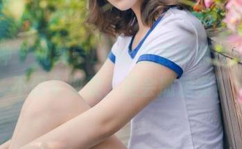 推女神 – 刘奕宁Lynn的最新照片：厨娘不仅会做菜，还会撒糖啊！