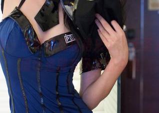 推女郎 – 王李丹尼红裙来了，无圣光的拍摄也是别有风味的合集