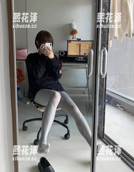 微密圈 - 私房图片探险：无敌哒小姨妈和她的水手服