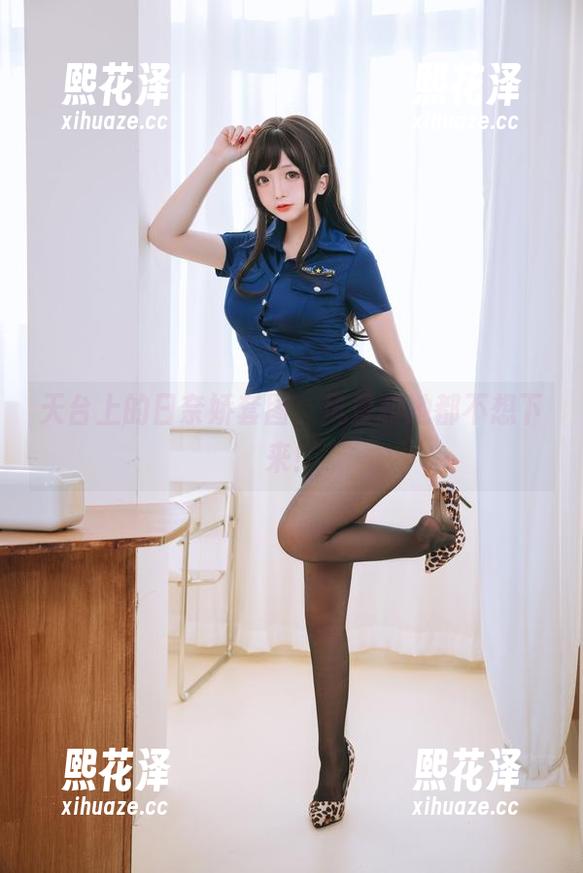 日奈娇 天台上的日奈娇套图,风景和她都不想下来!