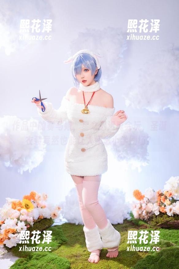 星之迟迟 作品中的赛马娘,星之迟迟真会玩,圣诞衣装竟然也能让人怀念小学剧场?