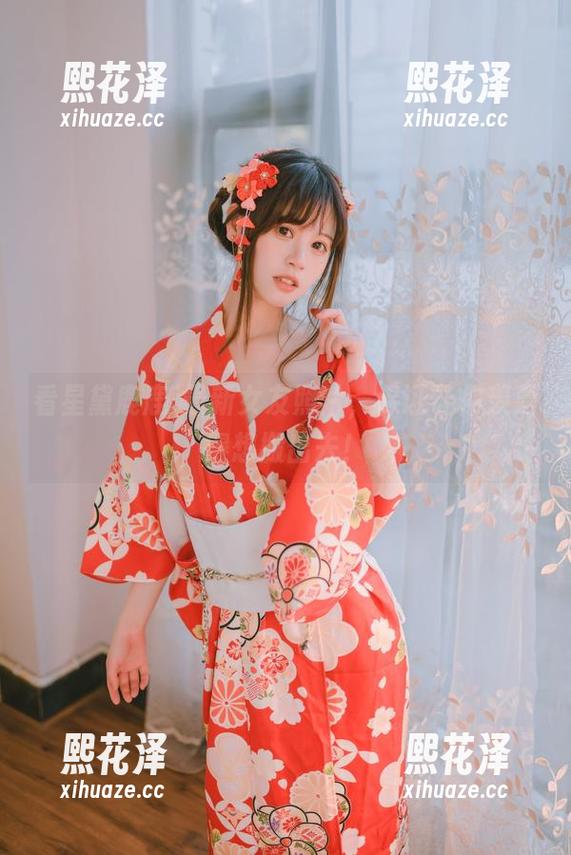 看星黛鹿鹿i最新女友照片，保证让你羡慕得想搬出去！