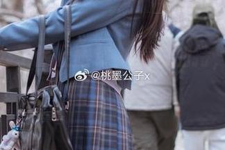 当桃墨公子遇上眼镜，美图加持，快来免费获取！