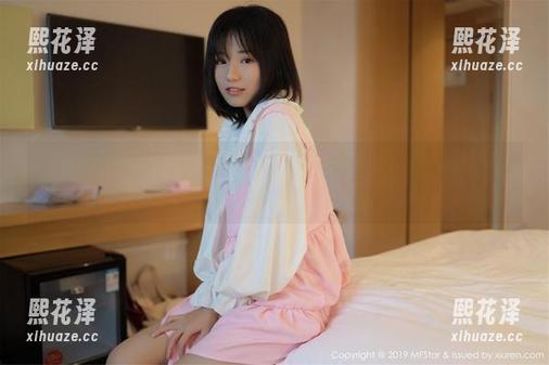 模范学院 - 看youOvOyou的丝袜作品，资源加点想象力，意外收获！