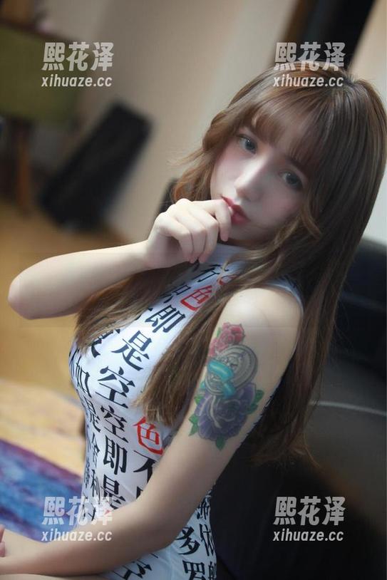 洛丽塔大哥 在洛丽塔大哥的旅行中,护士小姐的写真下载总能让我心中一块骄傲!