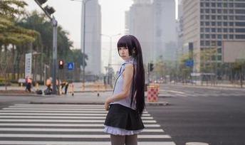 当兔女郎遇上五更琉璃：白金Saki的另类写真集，快来下载一波！