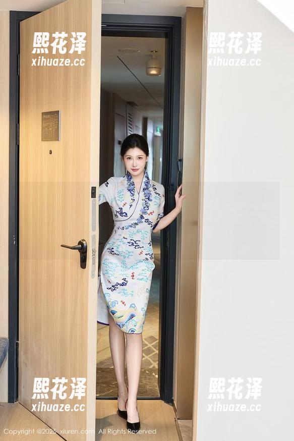 秀人网-Carol周妍希 秀人网 - 纯白的诱惑——Carol周妍希的合集更新,脑子里乱七八糟的想法停不下来。