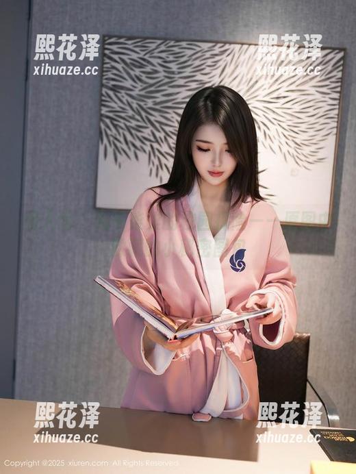 秀人网-九千柒柒 秀人网 - 九千柒柒的校园探险——原图中躲藏的小秘密图包